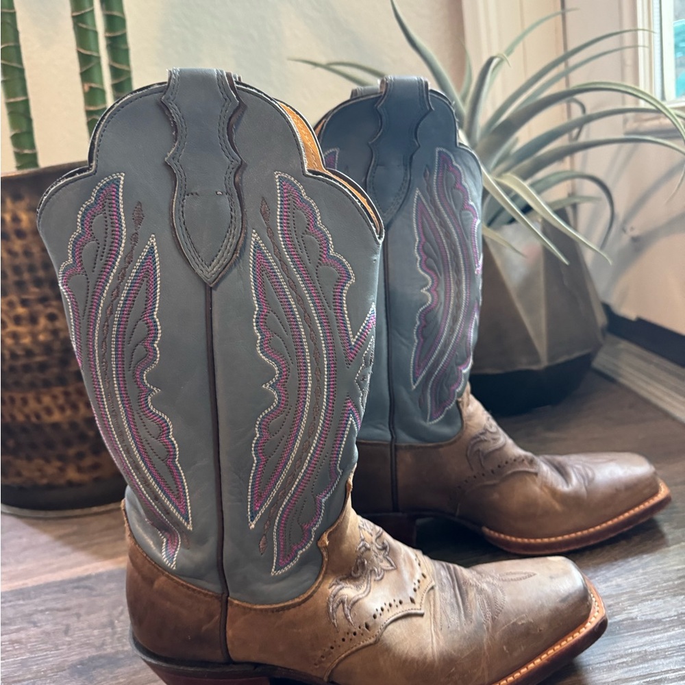 Justin square toe cowboy boots size 7
